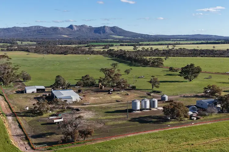594 Knight Road, Porongurup WA 6324