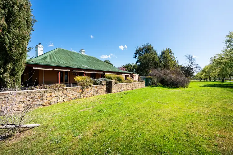 12 Clarke Lane, Newstead VIC 3462