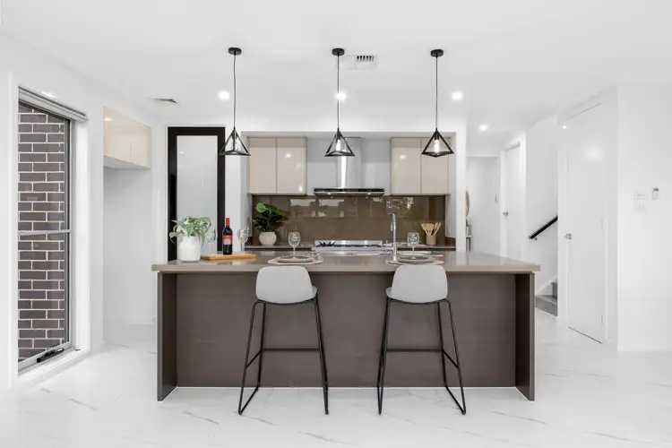 11 Pleasance Street, Box Hill NSW 2765