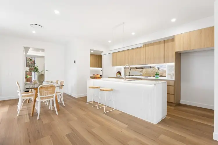 1/13 Red Berry Lane, Woombye QLD 4559