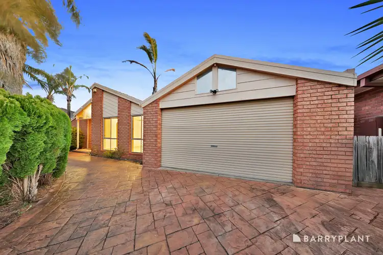 11 Friendship Avenue, Mill Park VIC 3082