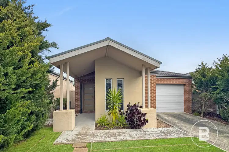 8 Echo Place, Alfredton VIC 3350