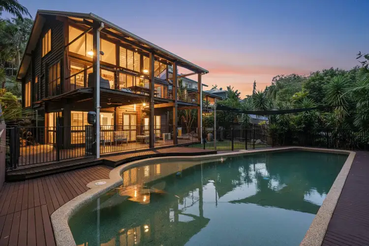 32 Barclay Road, Brinsmead QLD 4870