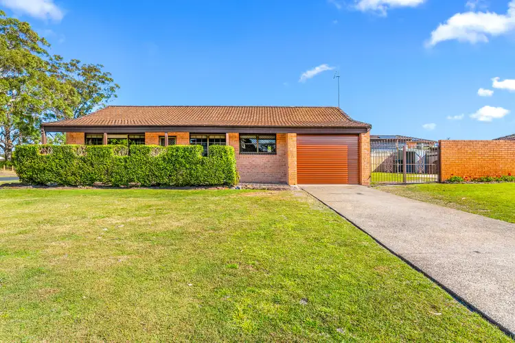 6 Stewart Parade, Tuncurry NSW 2428
