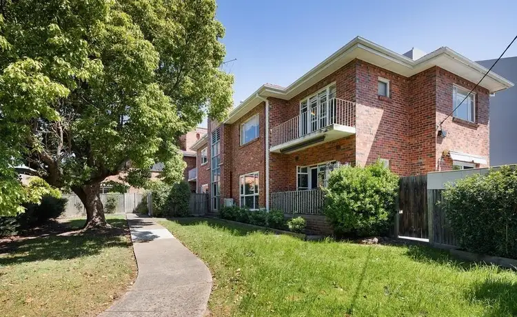 3/62 Napier Crescent, Essendon VIC 3040