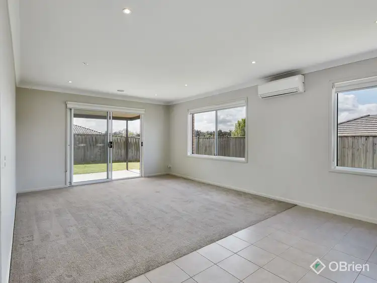 Sixth view of Homely house listing, 5 Cumberland Avenue, Warragul VIC 3820