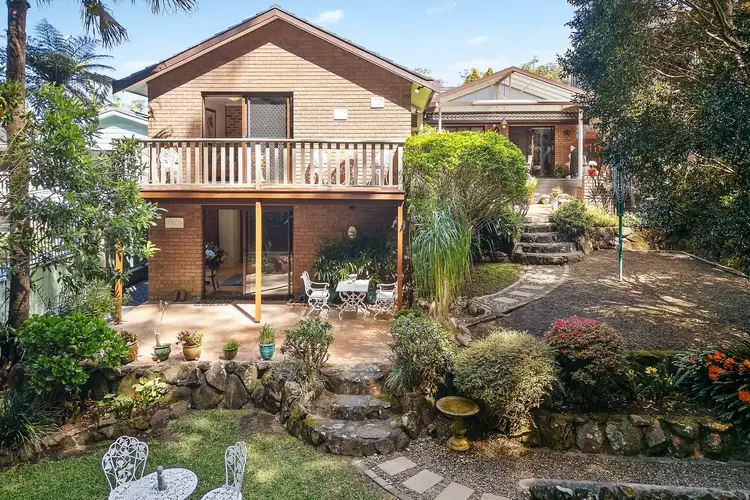 11 Fragar Avenue, Wyoming NSW 2250