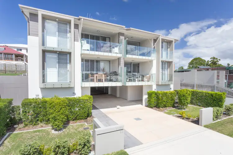 8/52 Yamboyna Street, Manly QLD 4179