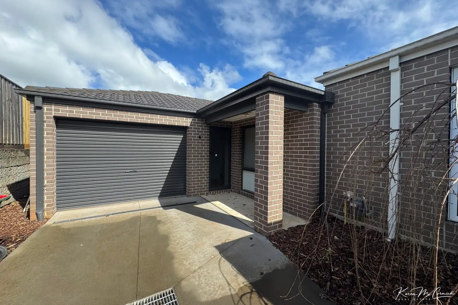 Main view of Homely unit listing, 4/14 Lampard Road, Drouin VIC 3818