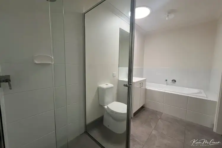 Fifth view of Homely unit listing, 4/14 Lampard Road, Drouin VIC 3818