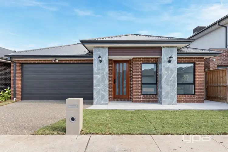 19 Italianate Avenue, Deanside VIC 3336