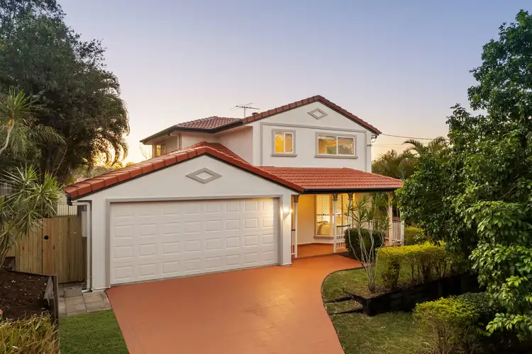 41 Princeton Street, Kenmore QLD 4069