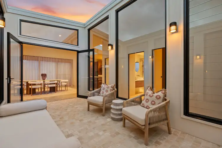 4 Brooke Avenue, Killarney Vale NSW 2261