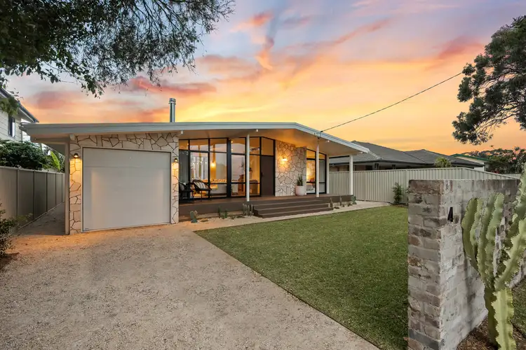 4 Brooke Avenue, Killarney Vale NSW 2261