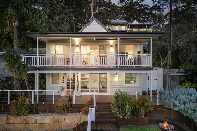 27 Broadwater Drive, Saratoga NSW 2251