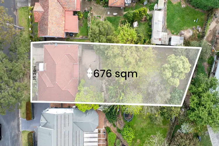 8 Walter Street, Mangerton NSW 2500