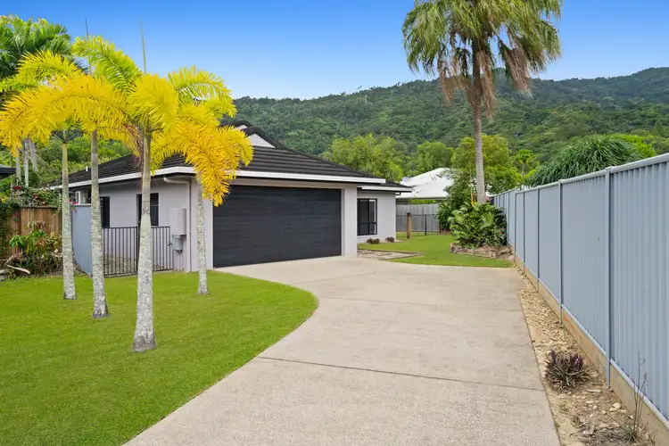 13 Bushlark Place, Smithfield QLD 4878