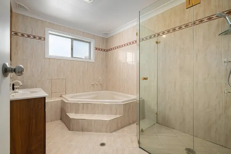 Fifth view of Homely house listing, 1 Kinross Place, Engadine NSW 2233