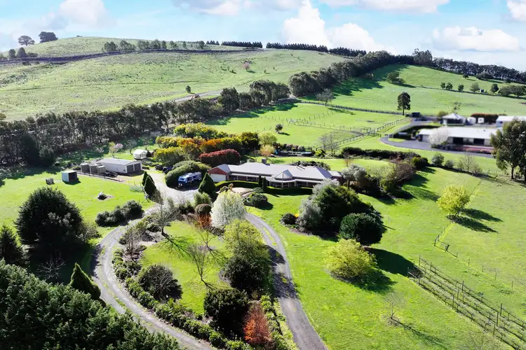 34 Lyrebird Lane, Miners Rest VIC 3352