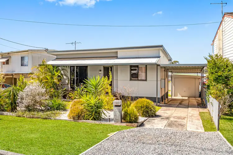 174 Winbin Crescent, Gwandalan NSW 2259