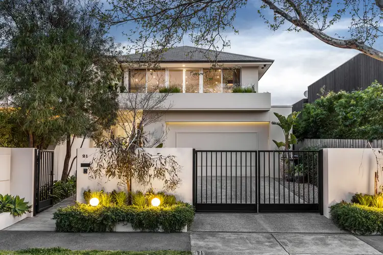 21 Chatsworth Avenue