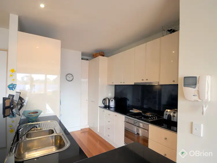 Fourth view of Homely apartment listing, 6/521 Hampton Street, Hampton VIC 3188