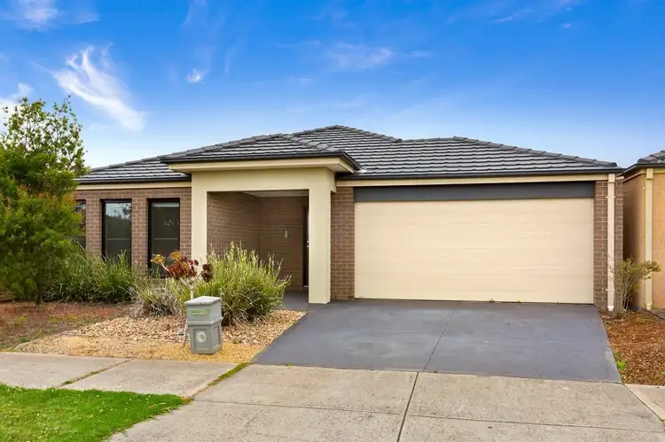 16 Persimmon Way, Doreen VIC 3754