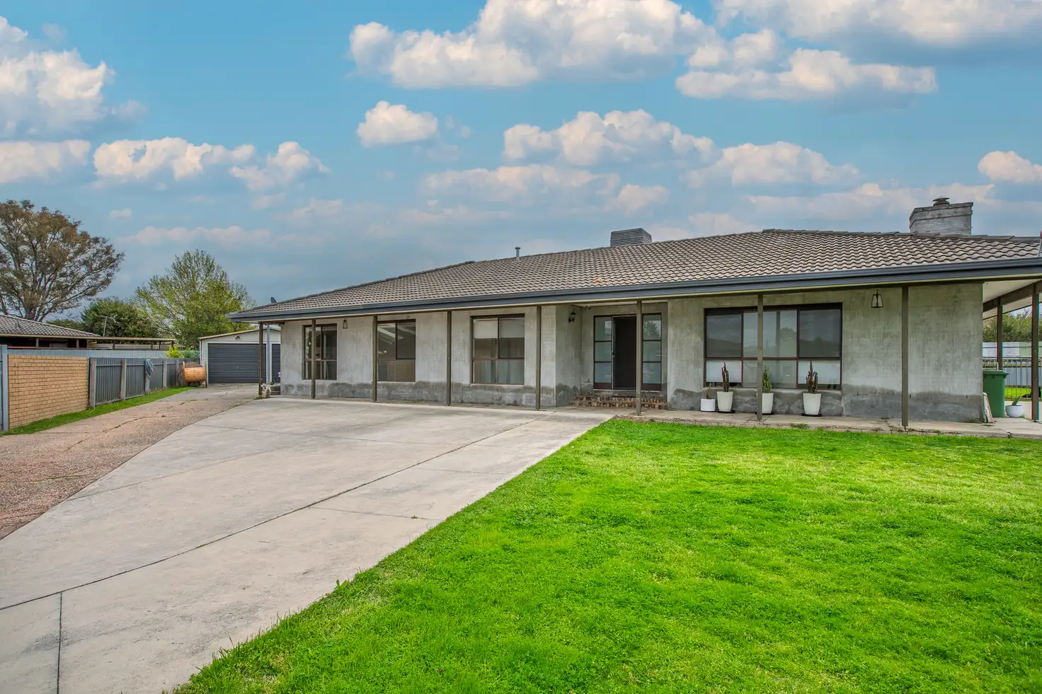 Main view of Homely house listing, 483 Donald Court, Lavington NSW 2641