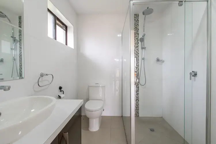 Sixth view of Homely house listing, 483 Donald Court, Lavington NSW 2641