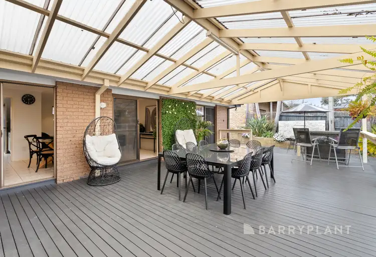 24 Watsons Road, Glen Waverley VIC 3150