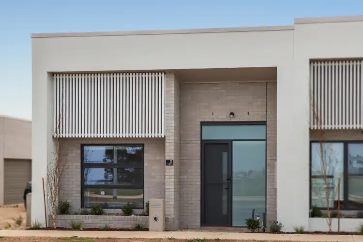 5 Cosmopolitan Drive