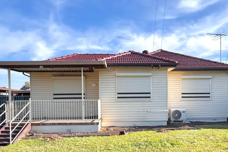 11 Malouf Street, Colyton NSW 2760