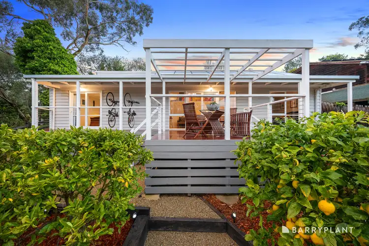 9 Alpine Boulevard, Launching Place VIC 3139