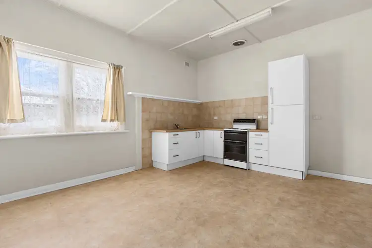 Sixth view of Homely house listing, 32 New Road, Clare SA 5453