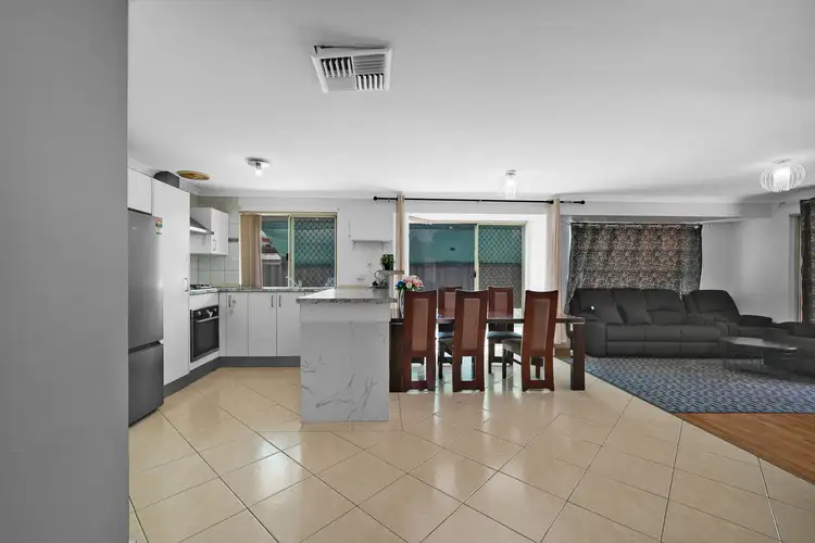 Fifth view of Homely house listing, 10 Kamber Court, Maddington WA 6109