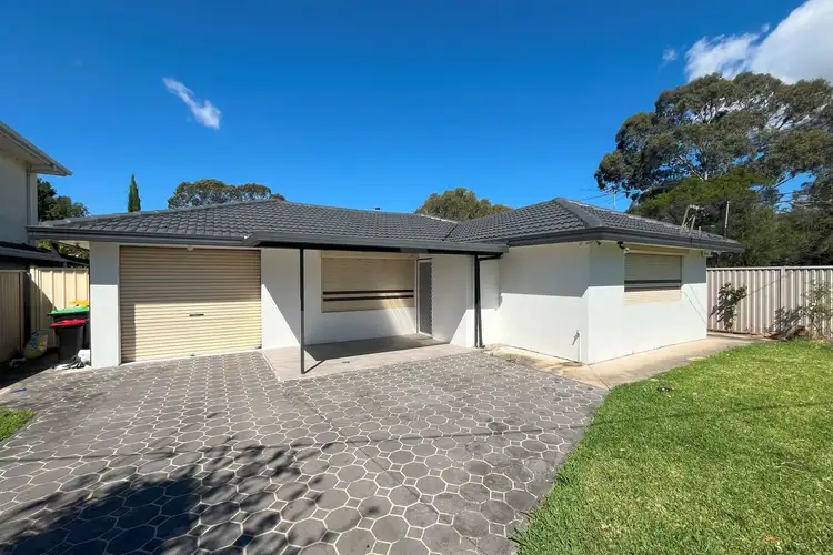 8 Station Road, Toongabbie NSW 2146
