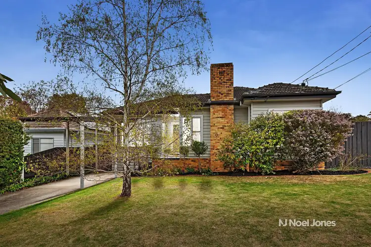 16 Andrew Street, Vermont VIC 3133