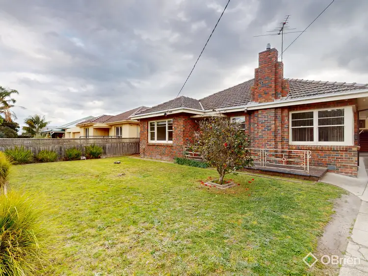 13 Becket Avenue, Bentleigh East VIC 3165