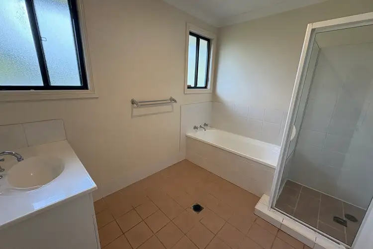 Fifth view of Homely house listing, 2/28 Oak Circuit, Raymond Terrace NSW 2324