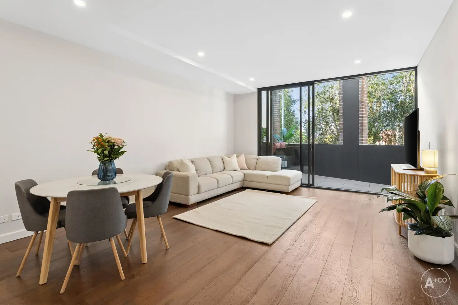Main view of Homely unit listing, 3/49 Hanna Street, Botany NSW 2019
