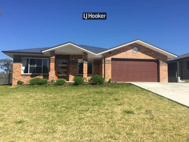 12 Stainfield Drive, Inverell NSW 2360