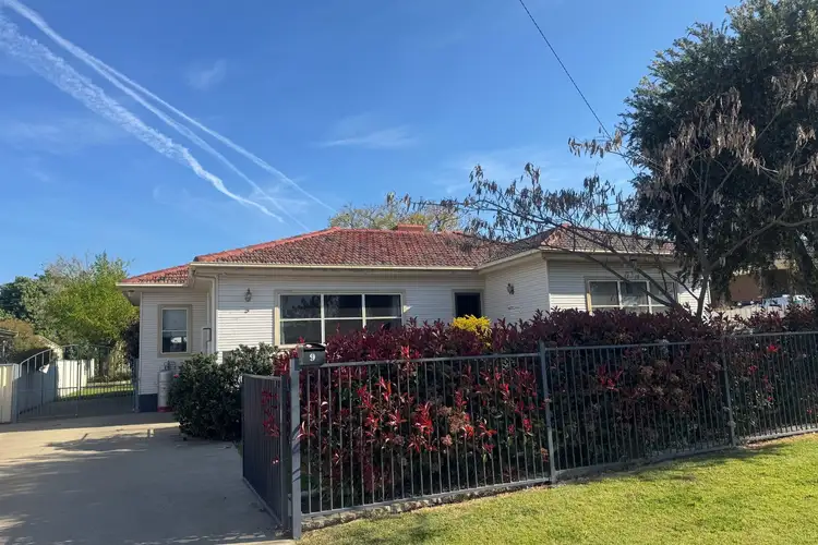 9 Cambridge Street, Tamworth NSW 2340