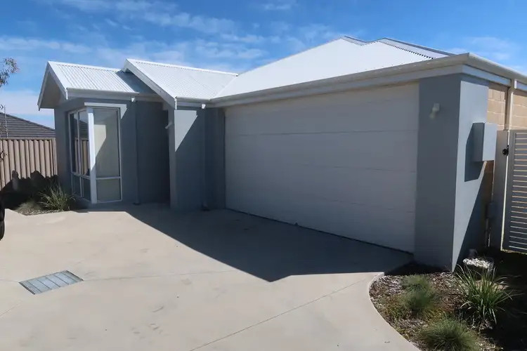 32 Murtin Road, Dalyellup WA 6230