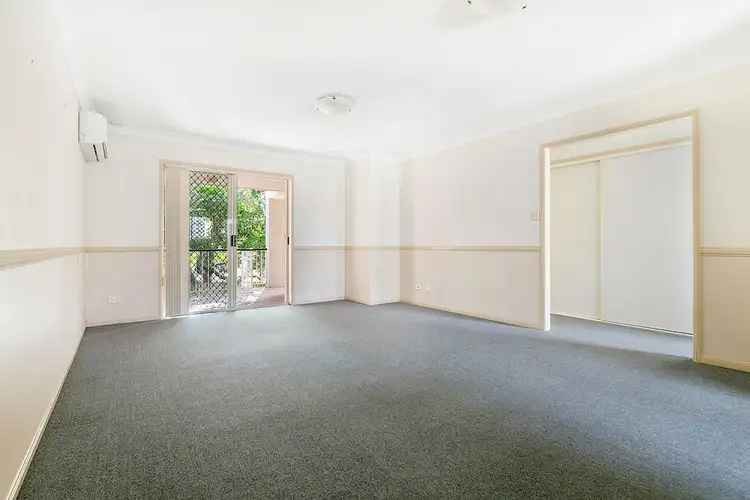 2/15 Wellington Street, Coorparoo QLD 4151