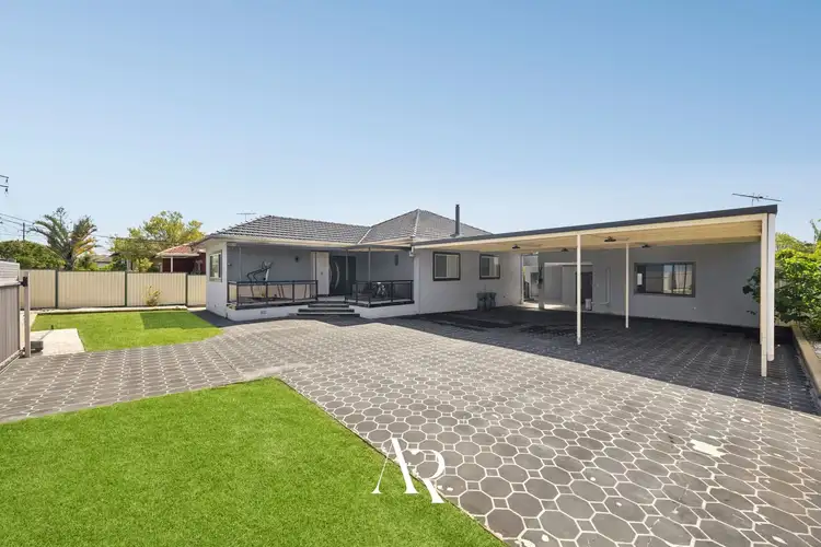 563 The Horsley Drive, Smithfield NSW 2164