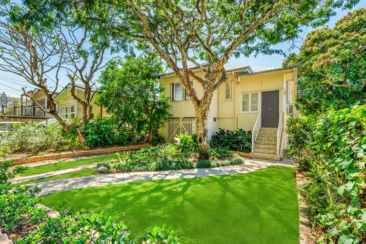 28 Griffith Street, Sandgate QLD 4017