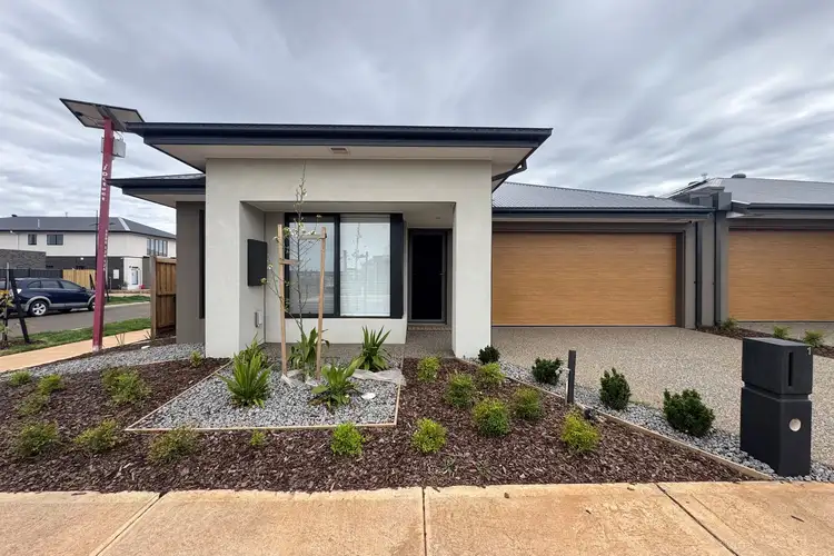 1 Brushwood Drive, Bonnie Brook VIC 3335