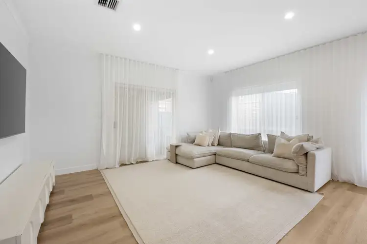 Fourth view of Homely house listing, 11 Highwood Drive, Hillside VIC 3037