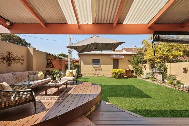 16 Balmoral Avenue