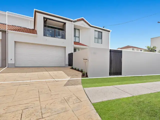 1/2 Anembo Street, Surfers Paradise QLD 4217
